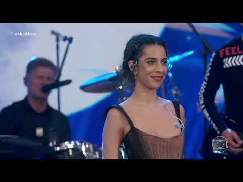 Roupa Nova e Marina Sena cantam "Chuva de Prata" no Altas Horas