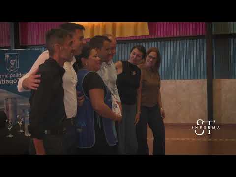 Entregaron microcréditos y certificados de capacitación en Santiago Temple