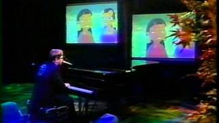Elton John - The Rosie O&#39;Donnell Show. March 22, 2000. &quot;Someday Out of the Blue&quot;