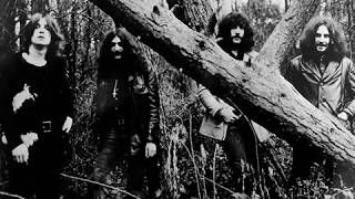 Black Sabbath - War Pigs (early version titled &quot;Walpurgis&quot; with different lyrics)