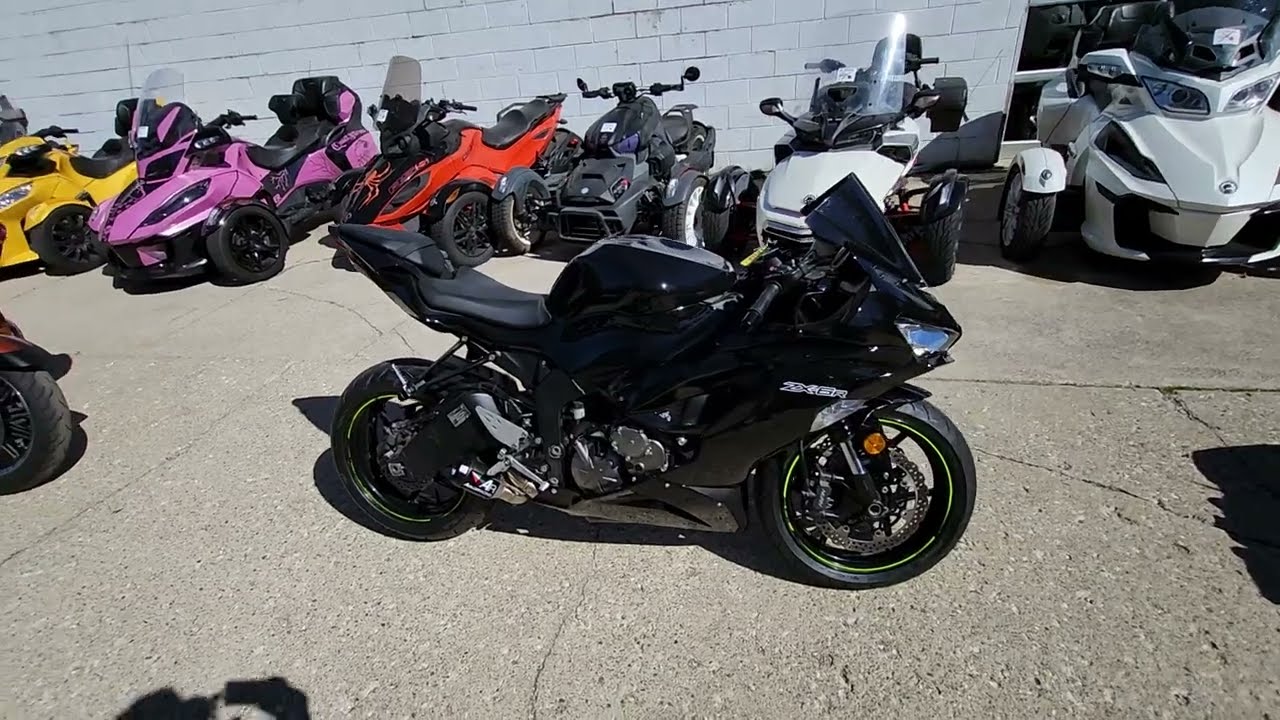 2023 Kawasaki Ninja ZX-6R Motorcycle