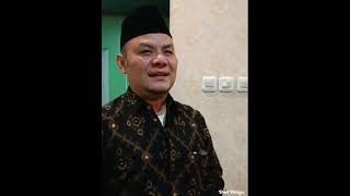 Download lagu Berkunjung ke PP Azzainiyyah Sukabumi sekaligus ziarah kemakam Kh. Zezen Zaenal Abidin Bazhul Asyhab mp3