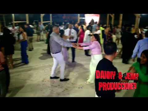 ORQUESTA: LOS SUPER STAR:  TRES PUNTA  ( D.R.A, )