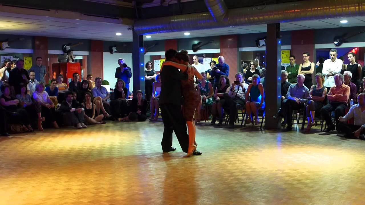 Noelia Hurtado y Carlitos Espinoza   -Tango 1- -TNT LYON TANGO- 10/04/15