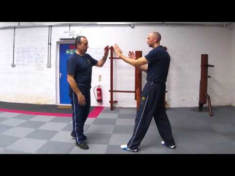 Simply Wing Chun Kuen - Jic Kuen (straight punch) explained