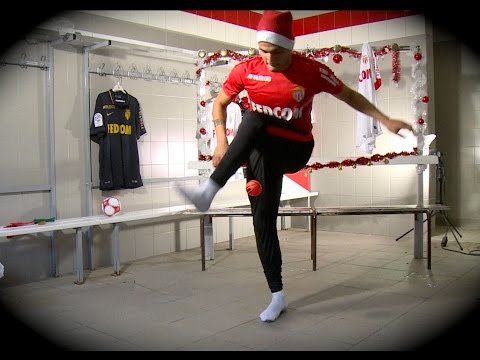 Rony Lopes skills ▶  BRILLIANT juggling with a little ball !!!