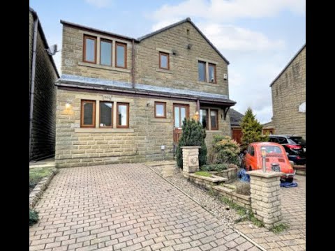 4 Bed Detached House For Sale, Bayfield Close,  Hade Edge, Holmfirth, West Yorkshire HD9