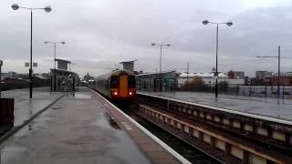 preview picture of video '172340 and 172334 at Birmingham Snow Hill 23/12/11'