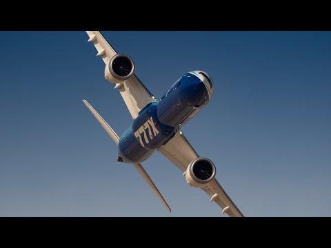 Boeing 777X INSANE Maneuvers at Dubai Airshow 2025!