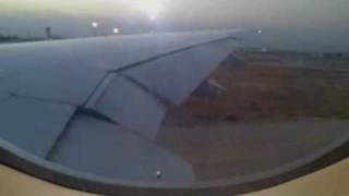preview picture of video 'Emirates airlines Boeing 777-300 take off from Damascus DAM to Dubai DXB'