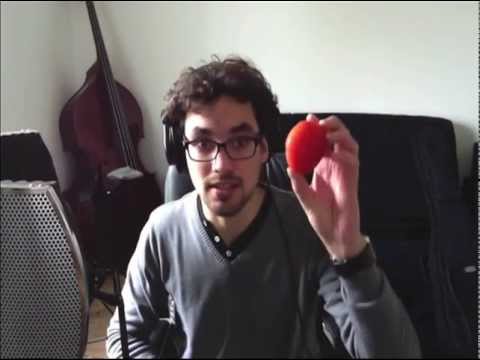 Vocal Lesson - How to extend your vocal range to 6 Octaves