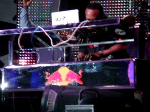 DJ Jazzy Jeff 2011 Red Bull Thre3style (clip 1)