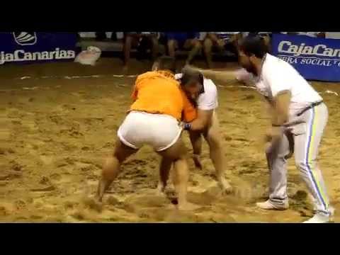 CL Rápido Ravelo 12 - CL Brisas del Teide 10