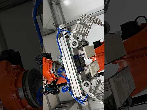 Prueba de paletizado de bolsas con robot antropomorfo KUKA