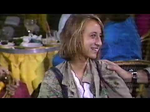 ROBERTO D'AGOSTINO [Metti una sera a Capri] intervista una PANINARA by BIRCIDE (Il Paninaro)