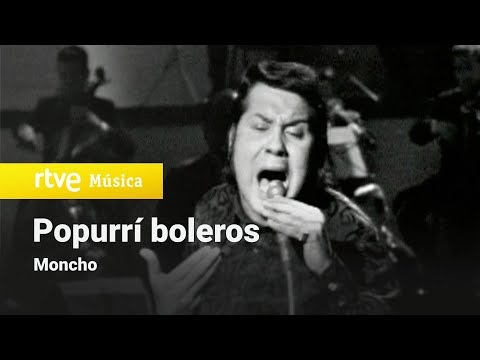Moncho - “Popurrí boleros” | Especial Fin de año 1971 RTVE