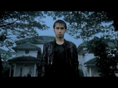 download lagu mp3 mp4 Lirik Lagu Vidi Aldiano Cemburu Menguras Hati, download lagu Lirik Lagu Vidi Aldiano Cemburu Menguras Hati gratis, unduh video klip Lirik Lagu Vidi Aldiano Cemburu Menguras Hati