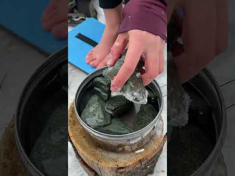 Girl survives WINTER 🥶👩 #camping #survival #bushcraft #outdoors #lifehack