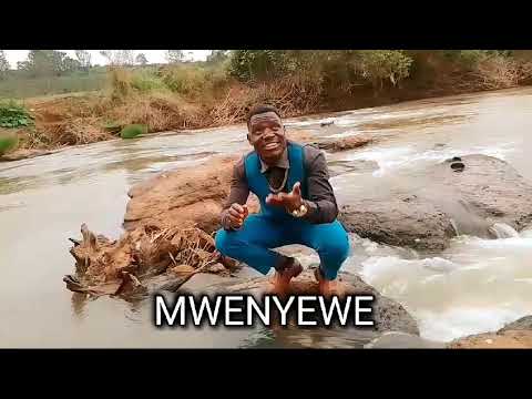 MWENYEWE - Prince Chris (OFFICIAL VIDEO LYRICS)