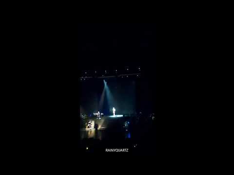 191207 IU Through the night Love Poem in Singapore (아이유 - 러브 포엠 싱가포르 콘서트 - 밤편지)