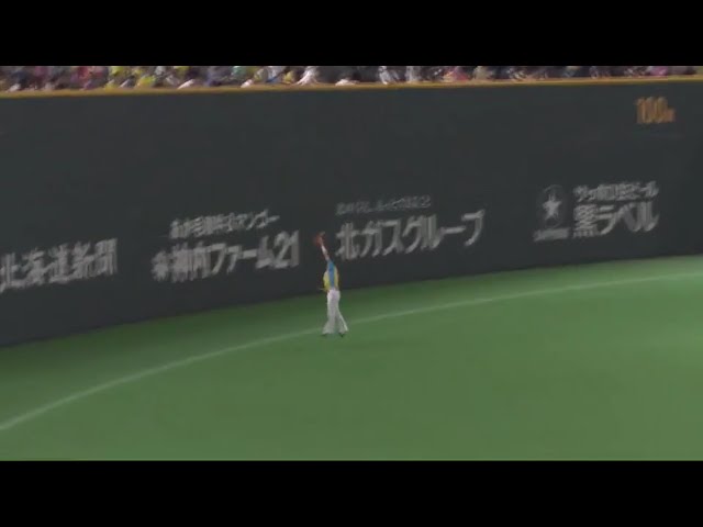 【8回表】ファイターズ・杉谷 難しい打球を見事ジャンピングキャッチ!!  2017/5/21 F-Bs
