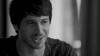 Morgan Evans - "Kiss Somebody" (Acoustic)