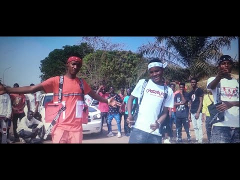 Balla Moussa feat Talibas _ Petit Papa Noël (Clip Officiel)