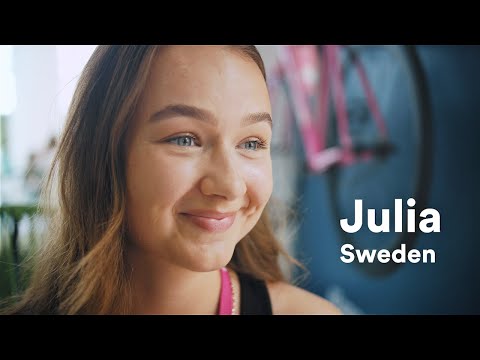 Julia from Sweden, 21 years old