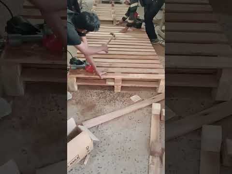 For industrial heavy duty wooden pallet