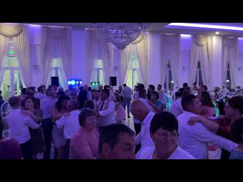 Surorile Chiș & Formația LIVE Colaj Bihor 2023