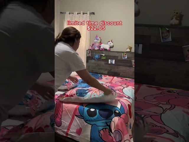 Vídeo relacionado con Disney Stitch Manta Polar Suave Calentitas Mantas para Cama 150 x 130 cm para Dormitorio, Viaje, Stitch Regalos para Adulto y Niños (Azul Marino Stitch)