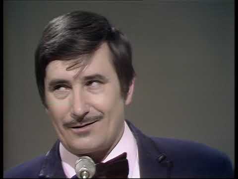 Kenny Ball and his Jazzmen - Shake 'Em Up & Let 'Em Roll