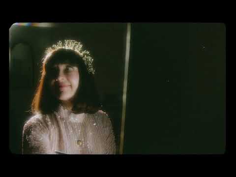 Jasmine Ash -A Beautiful Life [OFFICIAL VIDEO]