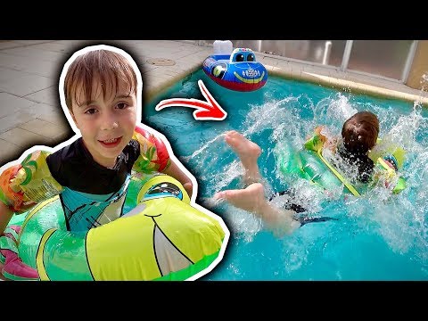 PLAYING IN THE POOL WITH MARCOS - Brancoala Family in Orlando