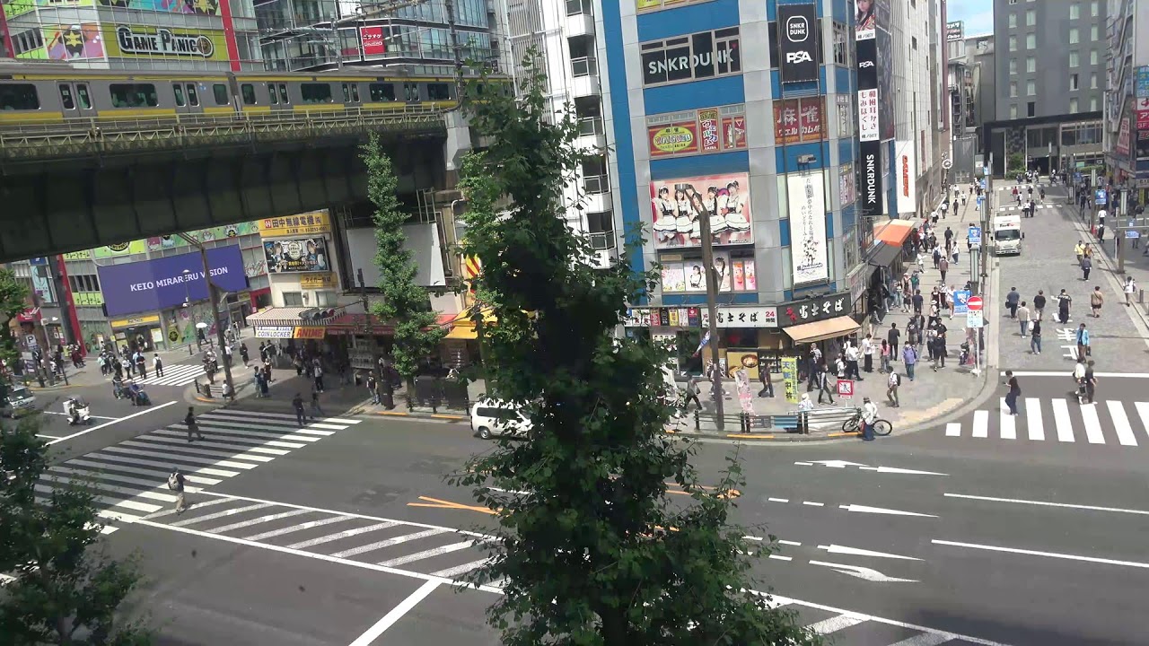 Live webcam view of Akihabara Electric Town Crossing