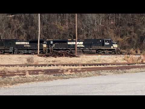 trains in the asheville area Ep 2: chasing NS 136 with 2 Classic Dash 9’s!
