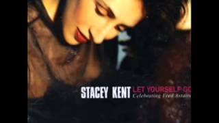 Stacey Kent   Isn&#39;t This A Lovely Day with lyrics