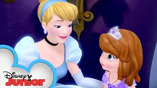 Sofia Meets Cinderella! 🏰  Sofia the First  Dis