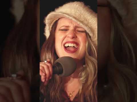 This Christmas I’m not coming home (part 2) #sweetlizzyproject #christmas #christmasmusic