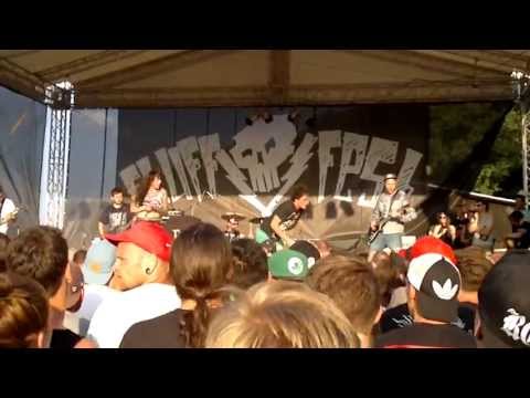 Wolf Down - Stray from the path (Fluff fest 2013)