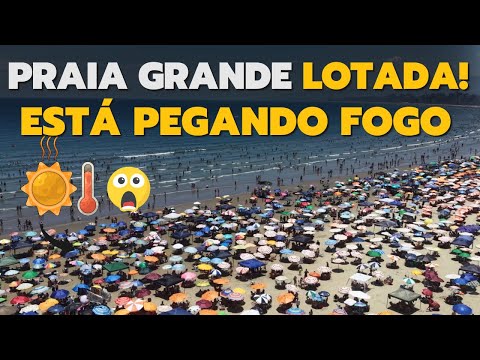 ☀️Praia Grande is very crowded, walking along the beach on a walking tour 🏖️