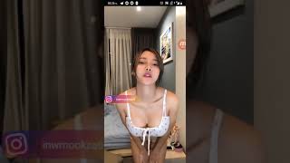 Download lagu 18  mp3 Download lagu 18  mp3