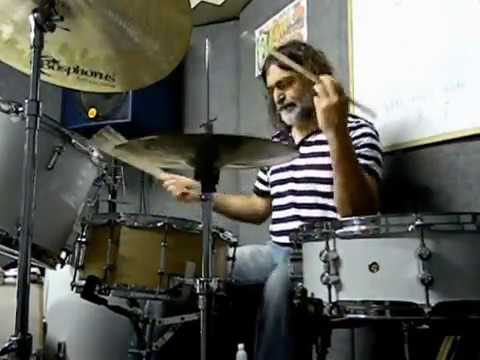Masterclass de batería en La Buganvilla por Renato Di Prinzio. 4/8/2011