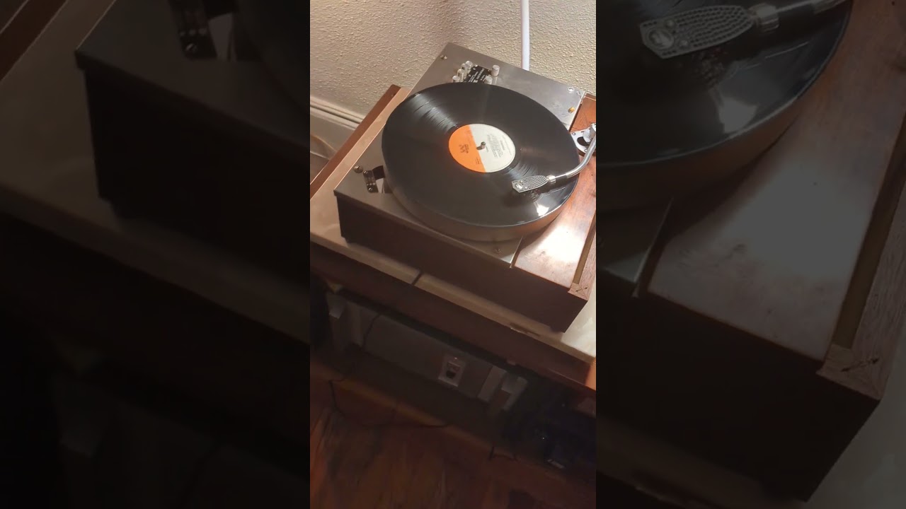 Stroboscopic HH Scott 710 turntable from 1955-1960 with SME 3009 II tonearm