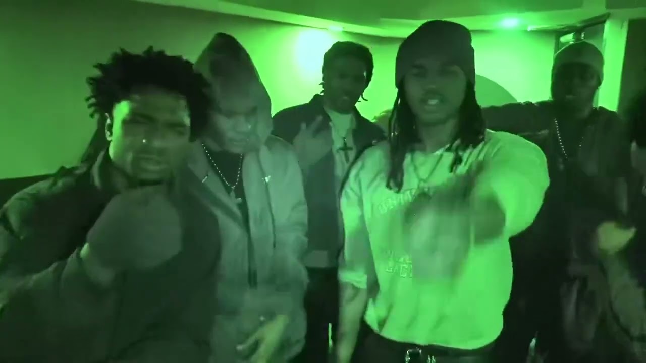 Zukenee - BUSSIN’ (Snippet Video)