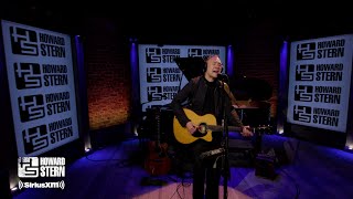 David Gray Covers Bruce Springsteen’s “Mansion on the Hill” in Howard Stern’s Studio