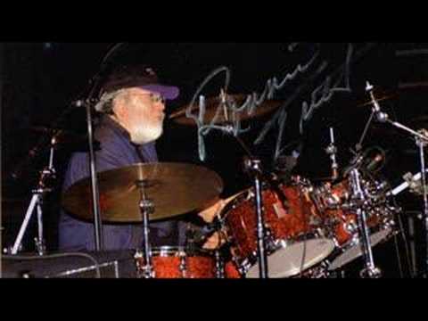 Ronnie Tutt Drum Solo (Live)