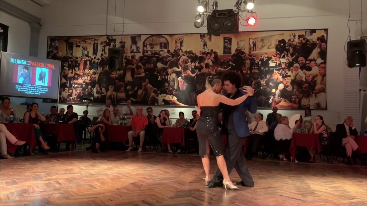 Vinicius Souza y Gaby Mataloni Milonga Parakultural-Salón Canning, Buenos Aires 1/3
