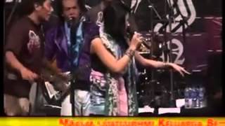 Download lagu Campursari Dangdut Terbaru Utami Dewi Fortuna   Layang Sworo   Monata Kelsen Pekalongan 2012 mp3