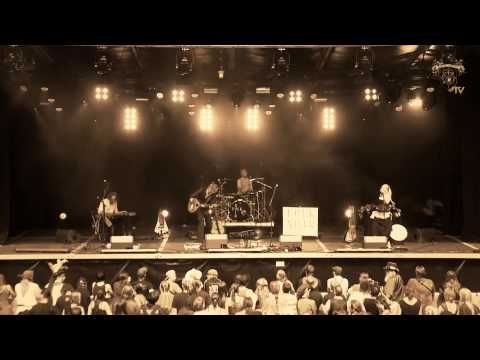 Folk Noir - Sinking Year